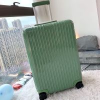 Rimowa Essential Luggage In Green